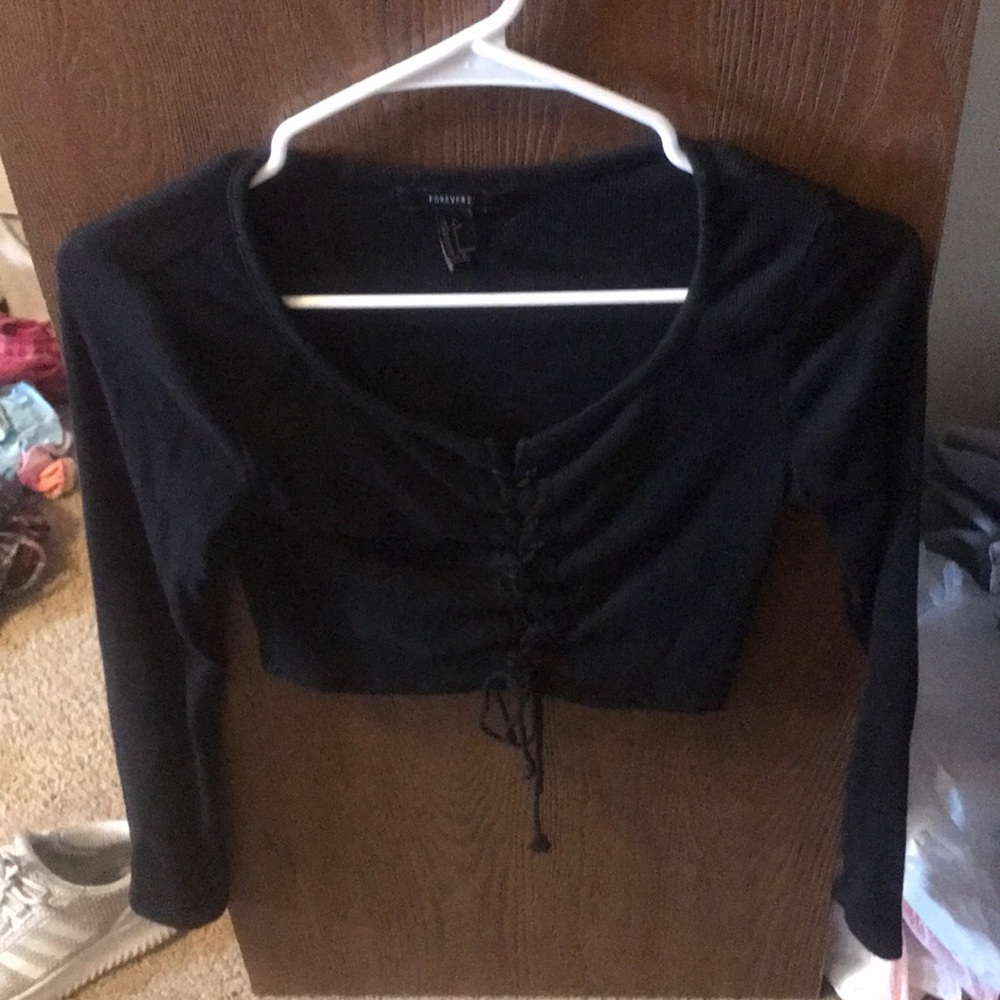 Long sleeve crop top